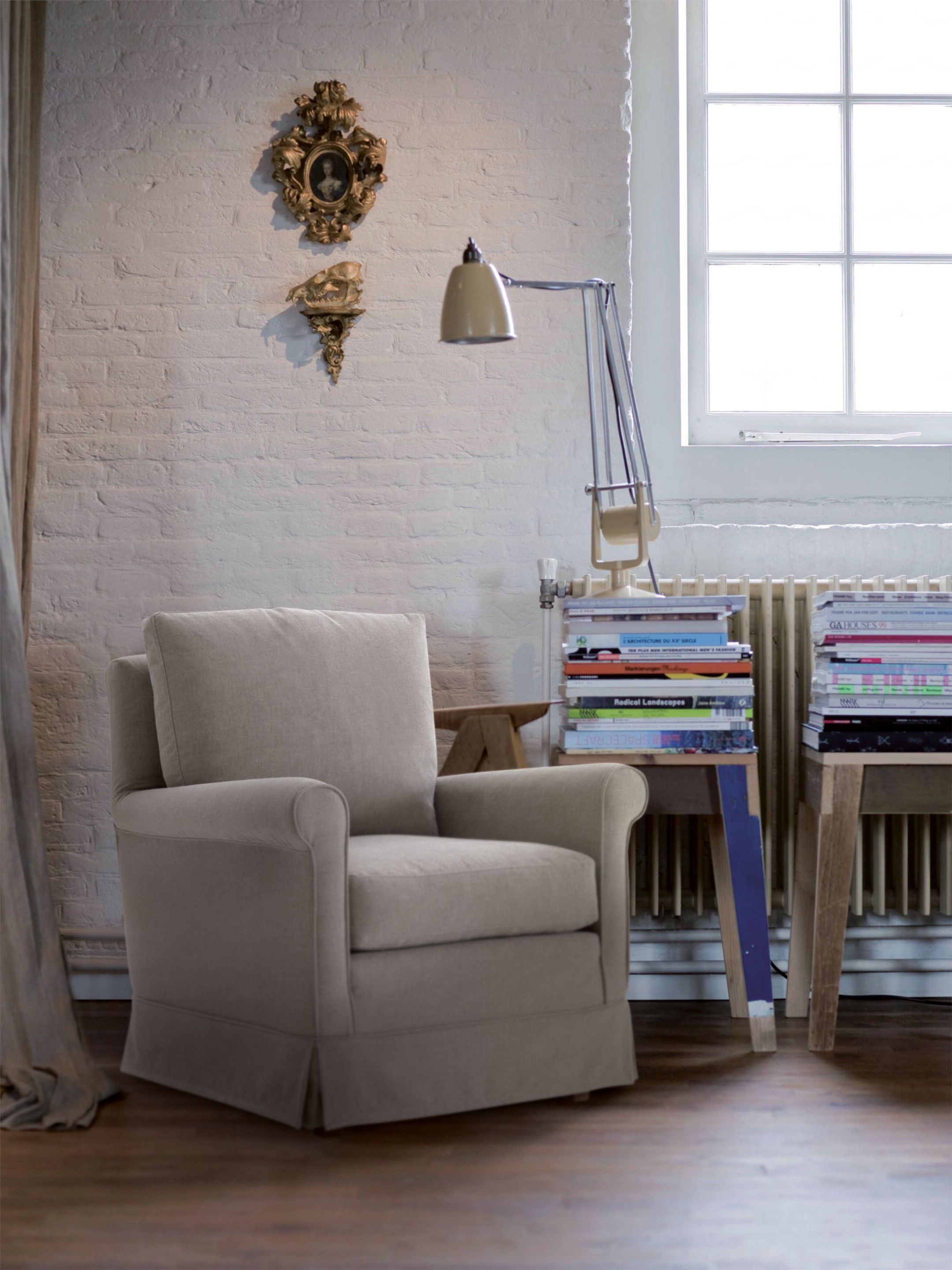 Съемное тканевое кресло с подлокотниками GRUPPO FOX день Фокса ARCH-00020591