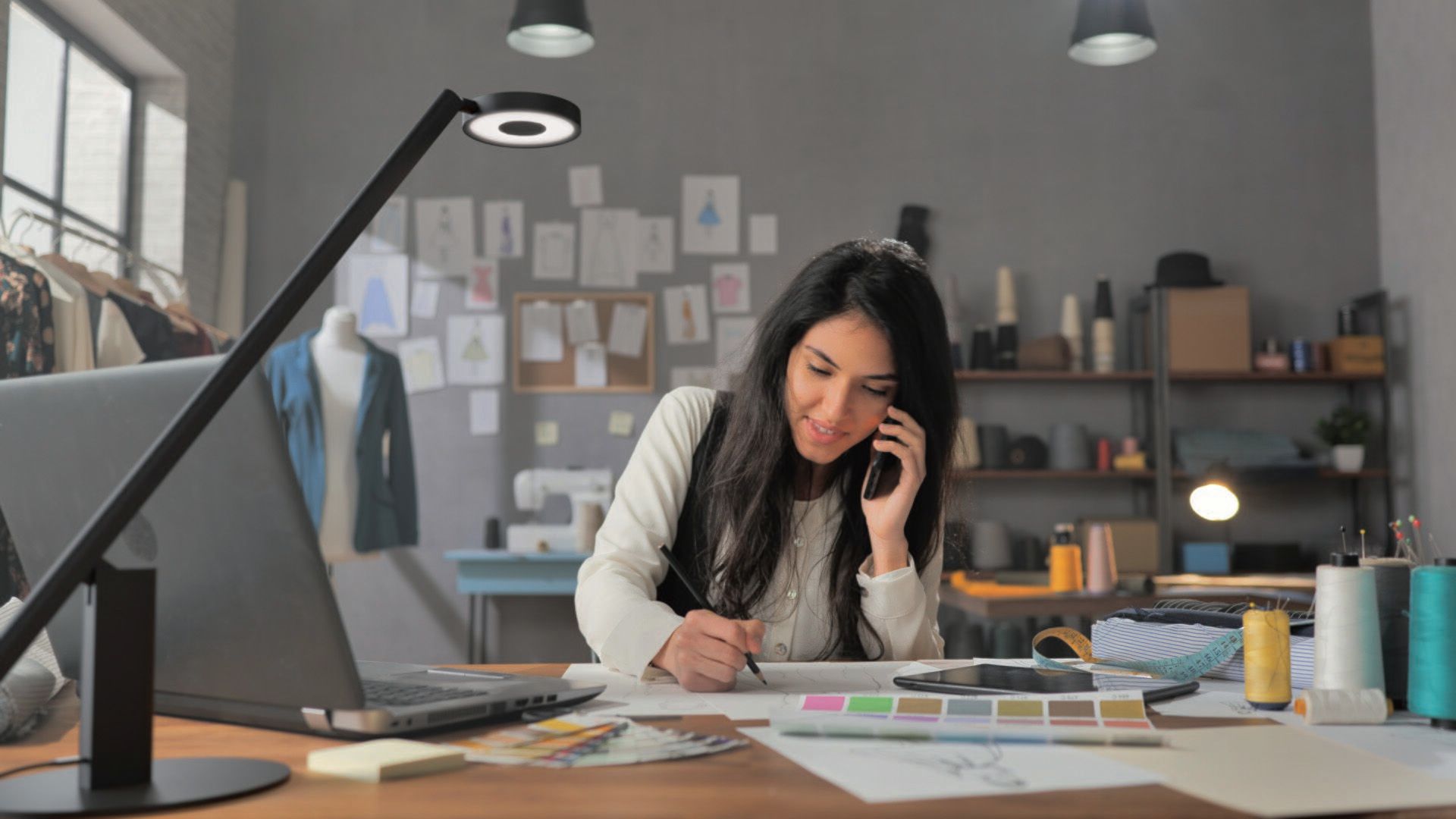 Регулируемая алюминиевая светодиодная настольная лампа LUCTRA® TABLE LITE ARCH-00083029 - Вид №19