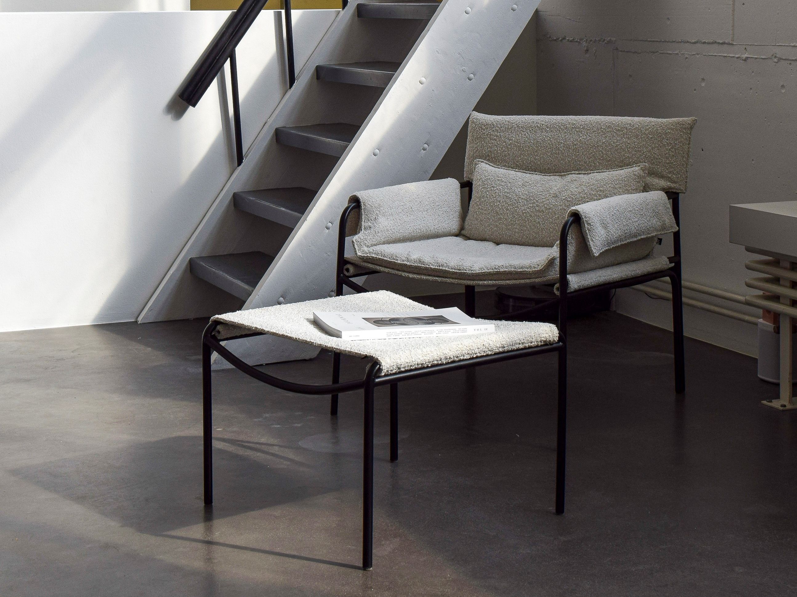 Тканевое кресло с подлокотниками KFF Loop Lounge ARCH-00034027 - Вид №11