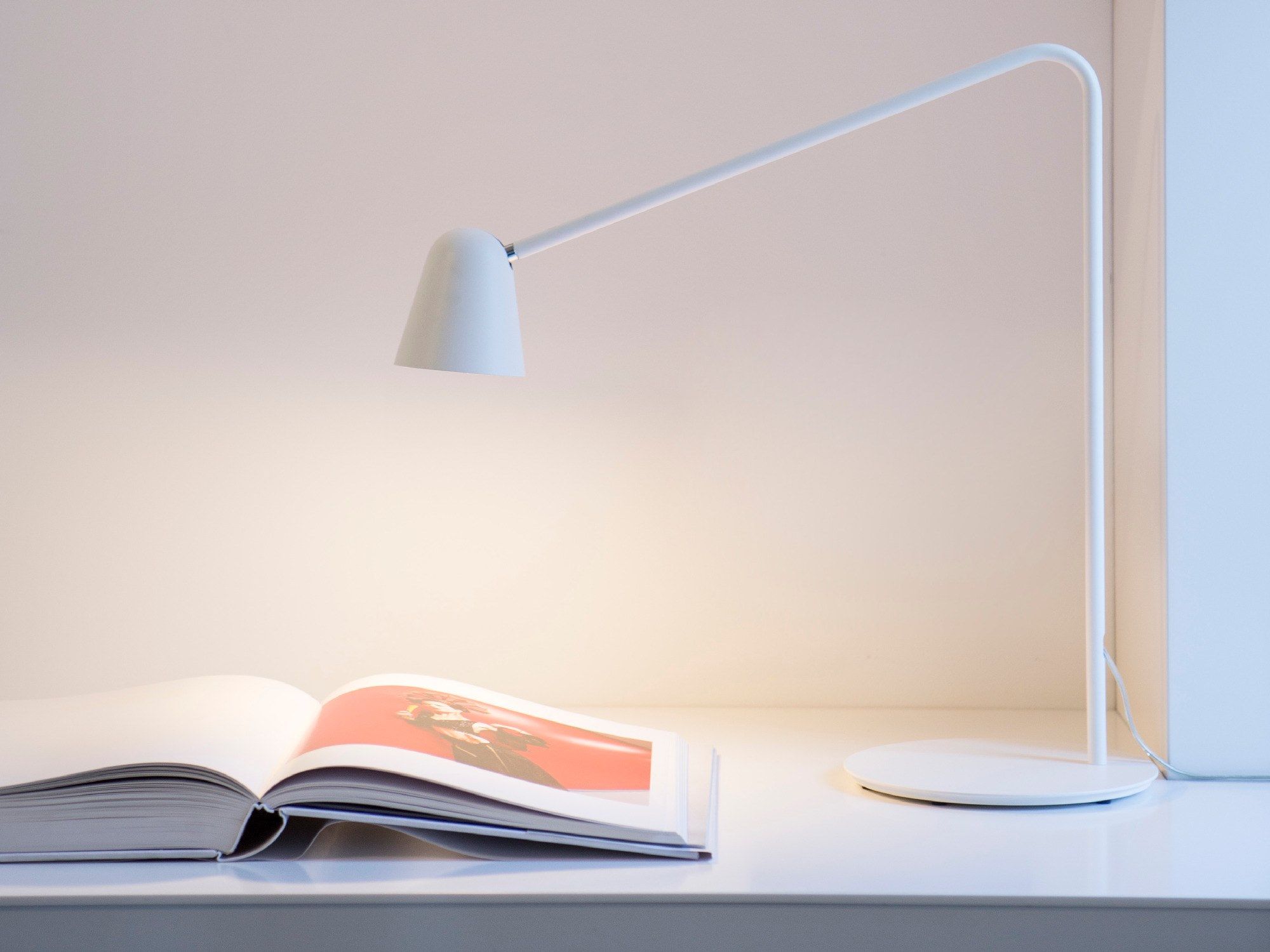 Стальная регулируемая светодиодная настольная лампа Formagenda Chaplin ARCH-00064240 - Вид №6