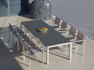 Прямоугольный садовый стол