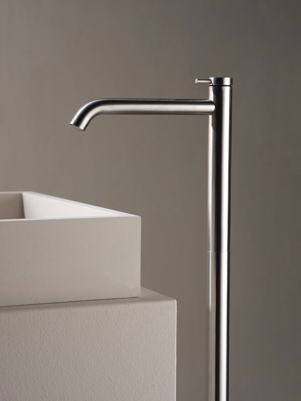 Смеситель для раковины из нержавеющей стали с аэратором BEAMTECH Timeless ARCH-00069476 - Вид №1