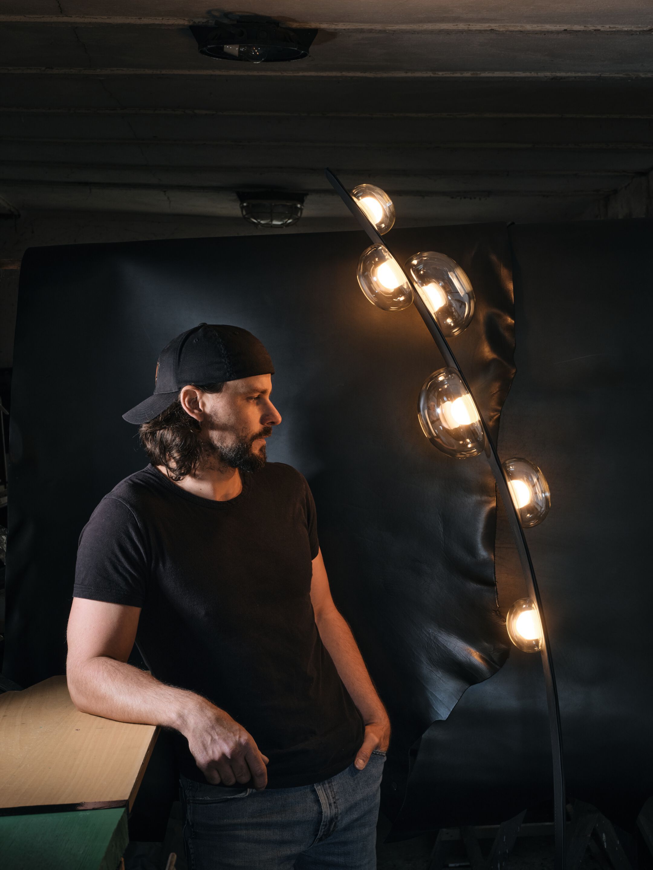 Светодиодный торшер из веганской кожи и выдувного хрусталя bomma Dew Drops ARCH-00062435 - Вид №11