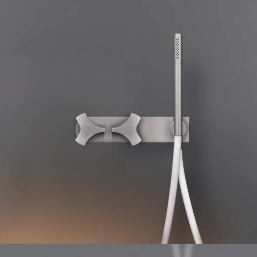 Настенный 2 прогрессивные смесители, установленные для ванной / душа с цилиндрический ручной душ диаметр 18 мм  ZIQ43 CEADESIGN  - Вид №1