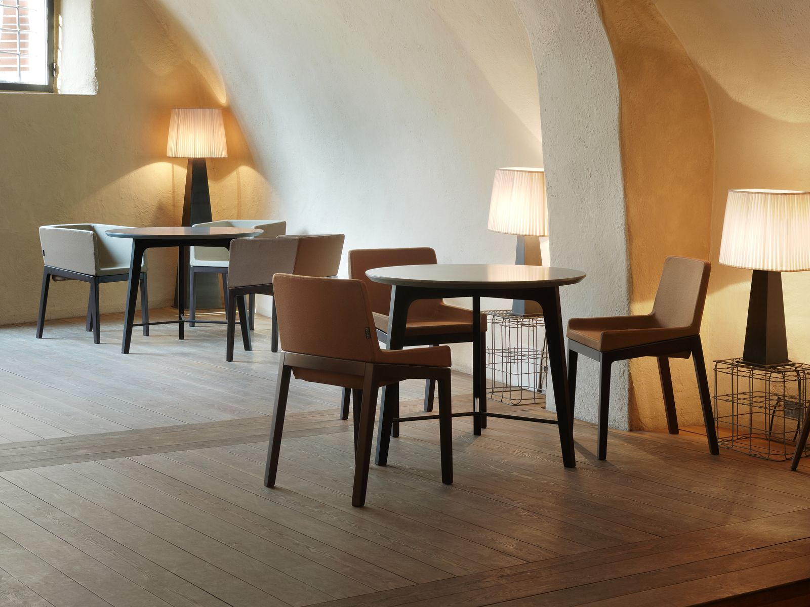 Деревянный мягкий стул ROSSIN Тонизирующее дерево ARCH-00087367 - Вид №2