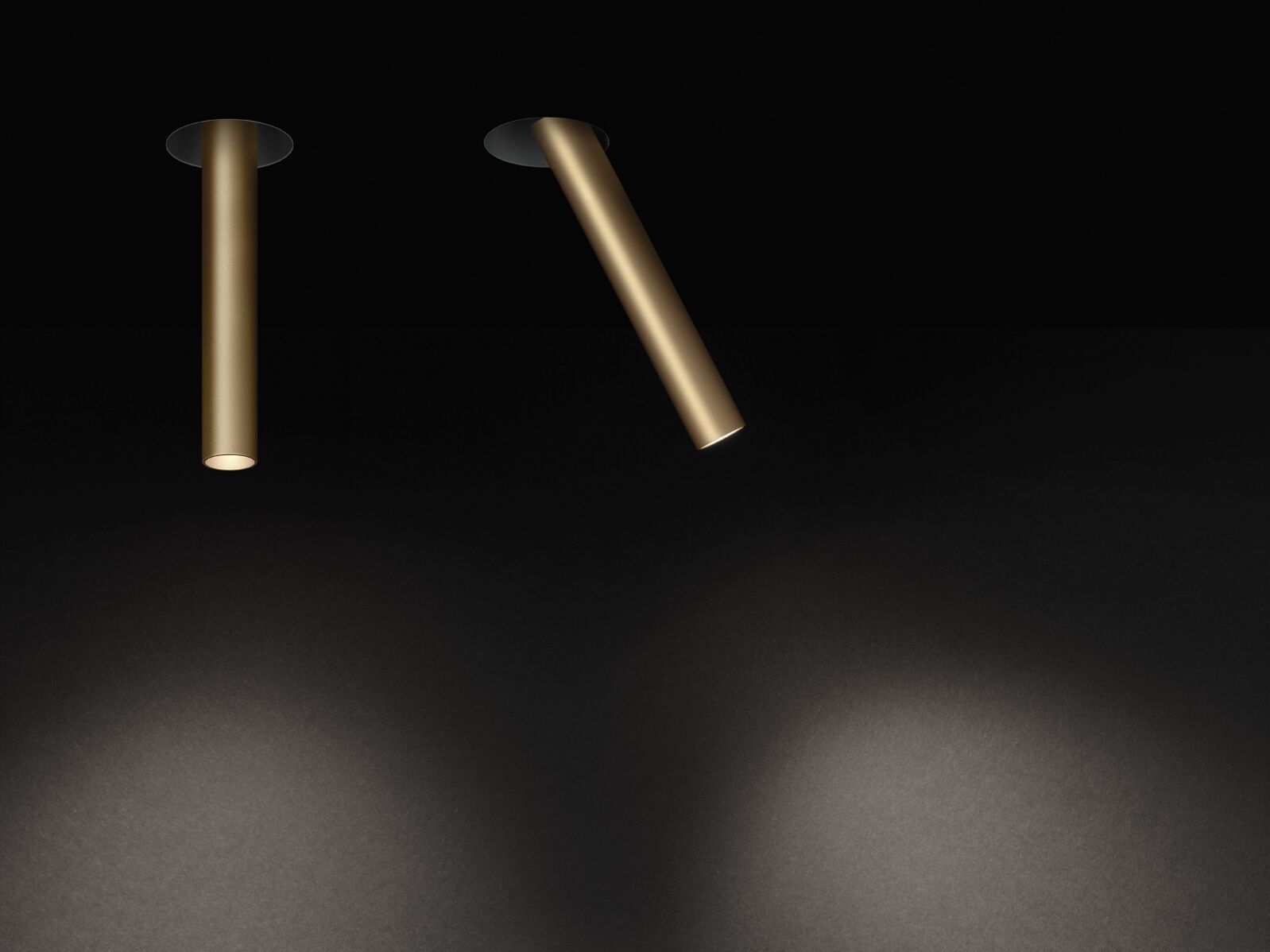 Регулируемый светодиодный прожектор Cini&Nils меньше ARCH-00071812