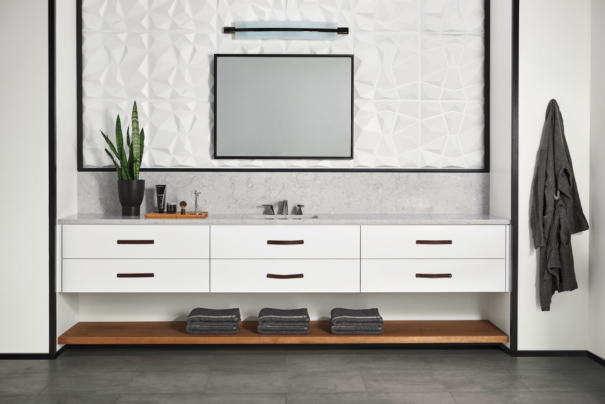 35543-KSMPU-DST Смеситель для ванной комнаты с двумя ручками Delta Faucet Trillian Черный нержавеющий  - Вид №4