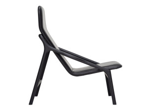 Кресло из массива дерева с подлокотниками