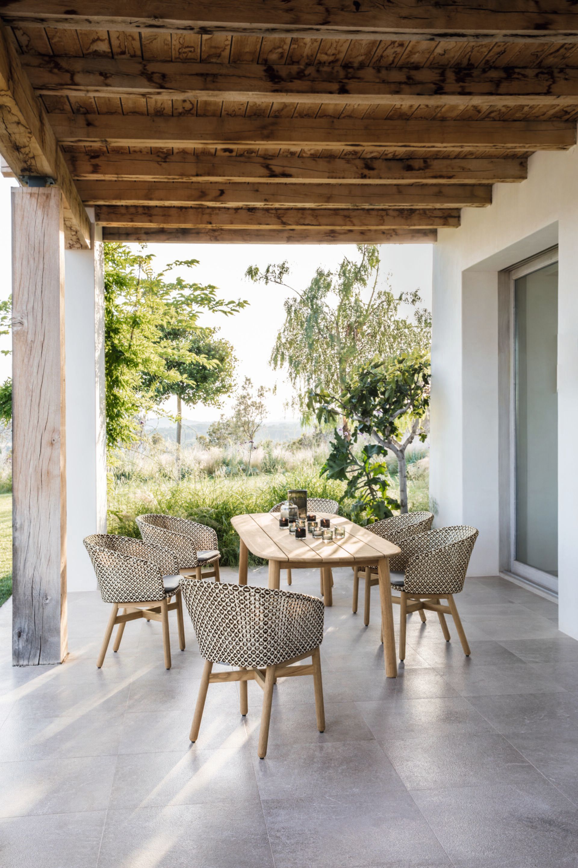 Садовый стол из тикового дерева DEDON MBRACE ARCH-00018970 - Вид №1