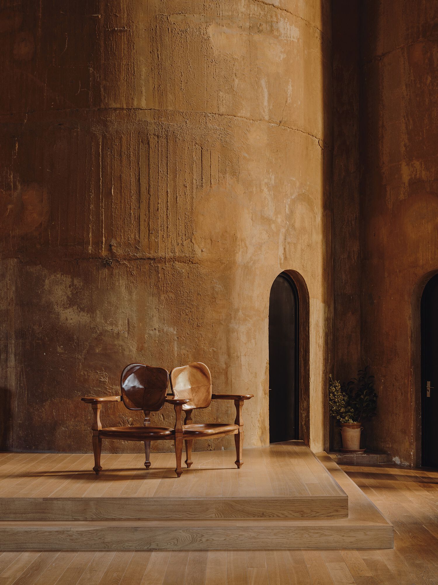 Скамья из массива дерева со спинкой BD Barcelona Гауди ARCH-00078953 - Вид №9