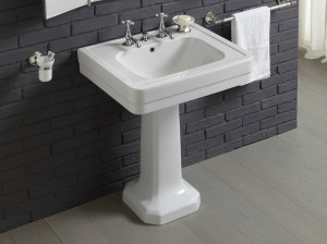 Прямоугольная керамическая раковина на колонне