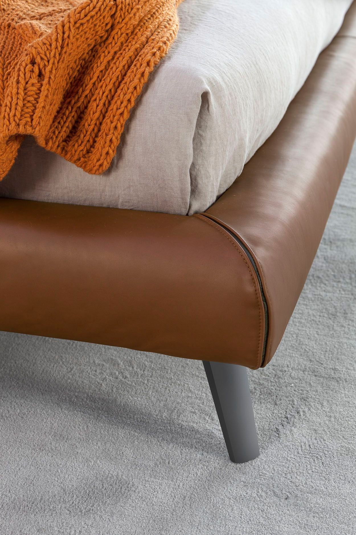 Двуспальная кровать из ткани с мягким изголовьем BONALDO Cuff ARCH-00119975 - Вид №9