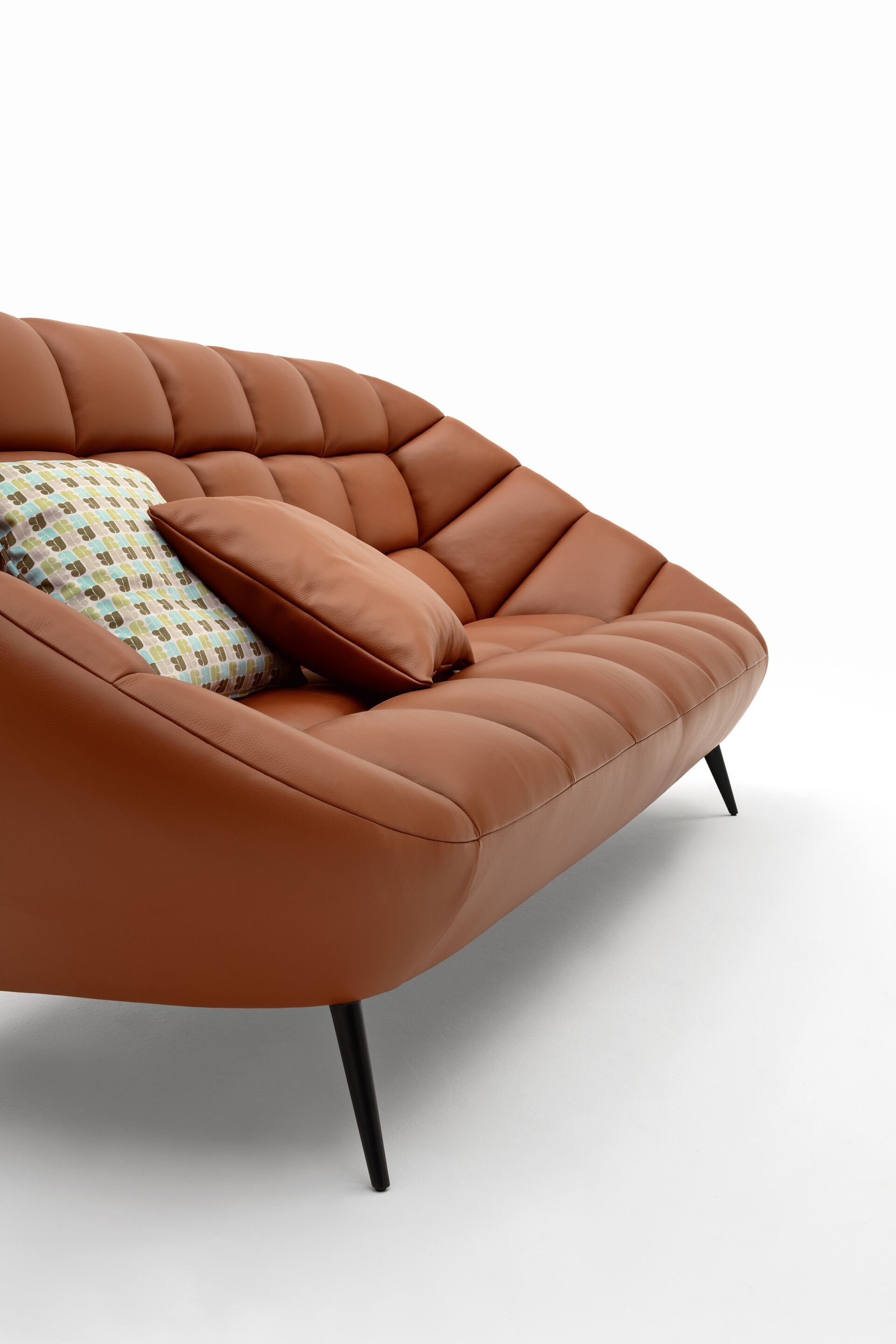 Кожаный линейный диван AERRE ITALIA Diamant ARCH-00121242