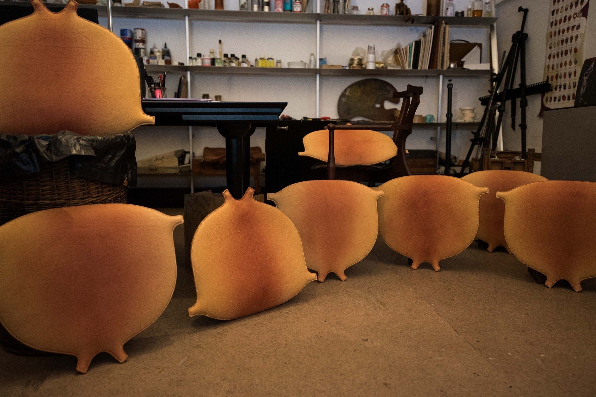 Стул из ясеня с подлокотниками и встроенной подушкой BD Barcelona Гаулино ARCH-00065731 - Вид №18