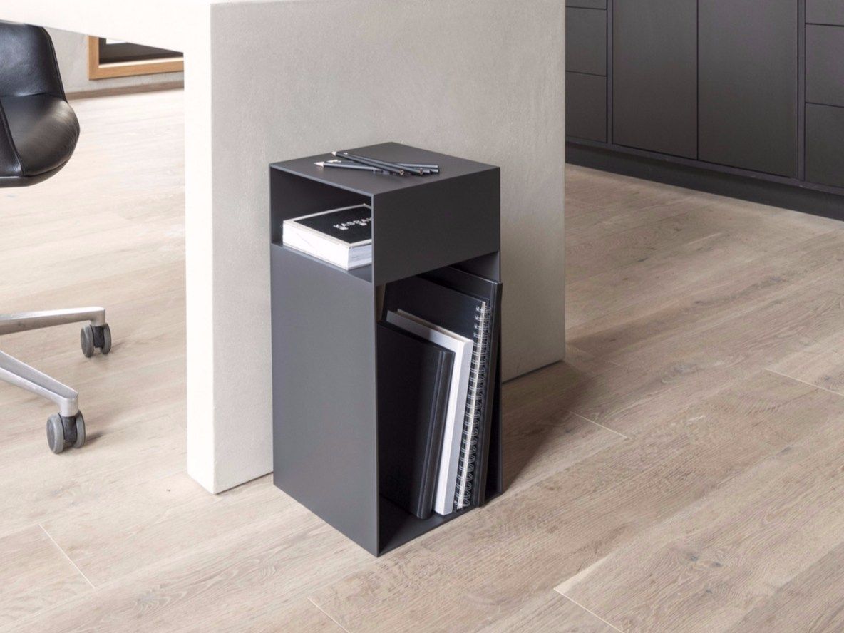 Алюминиевый журнальный столик Schonbuch ARCH-00079292