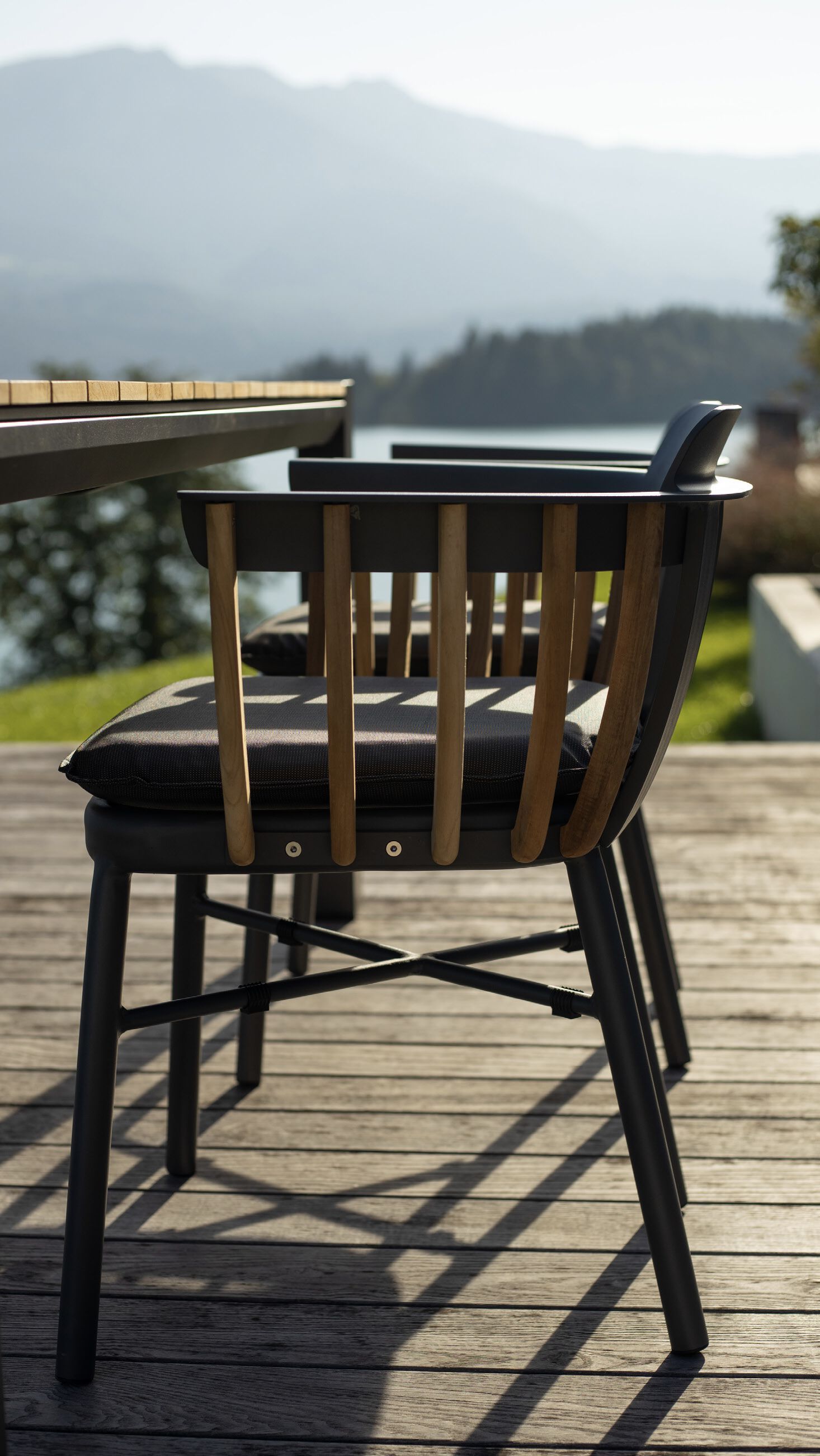 Стул для сада с подлокотниками из алюминия и тика DRIGANI Dream ARCH-00108367 - Вид №1