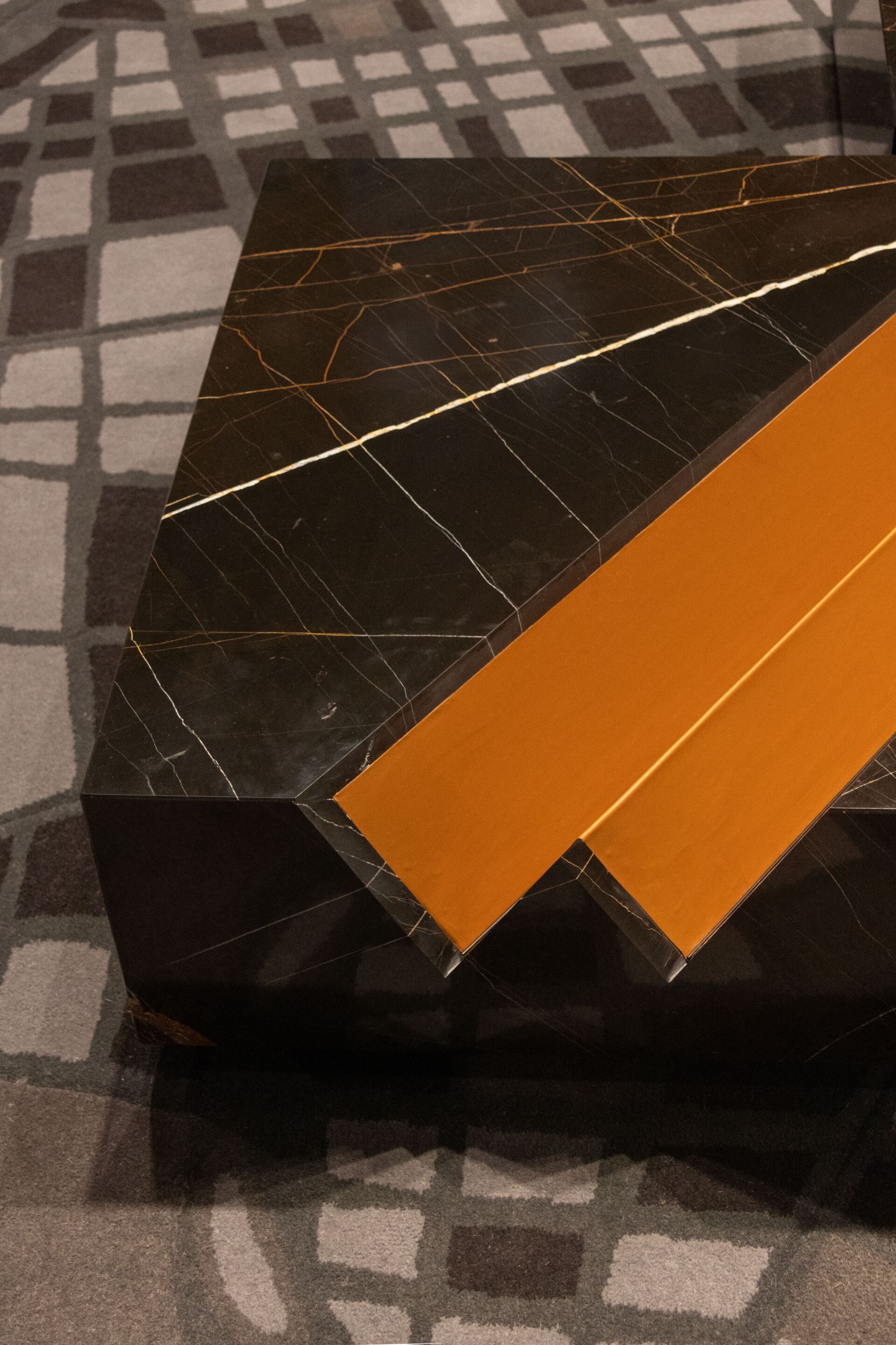 Мраморный журнальный столик Wayne Enterprises Home Collection WE-004-L ARCH-00076477 - Вид №1