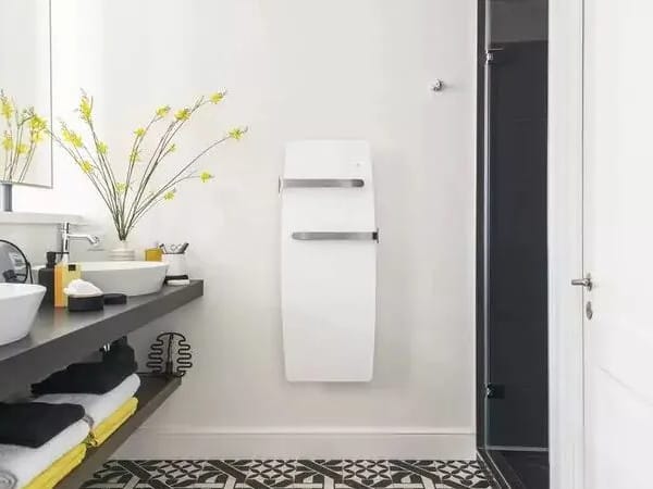 Вертикальный панельный полотенцесушитель intuis ETIC BAIN ARCH-00058011