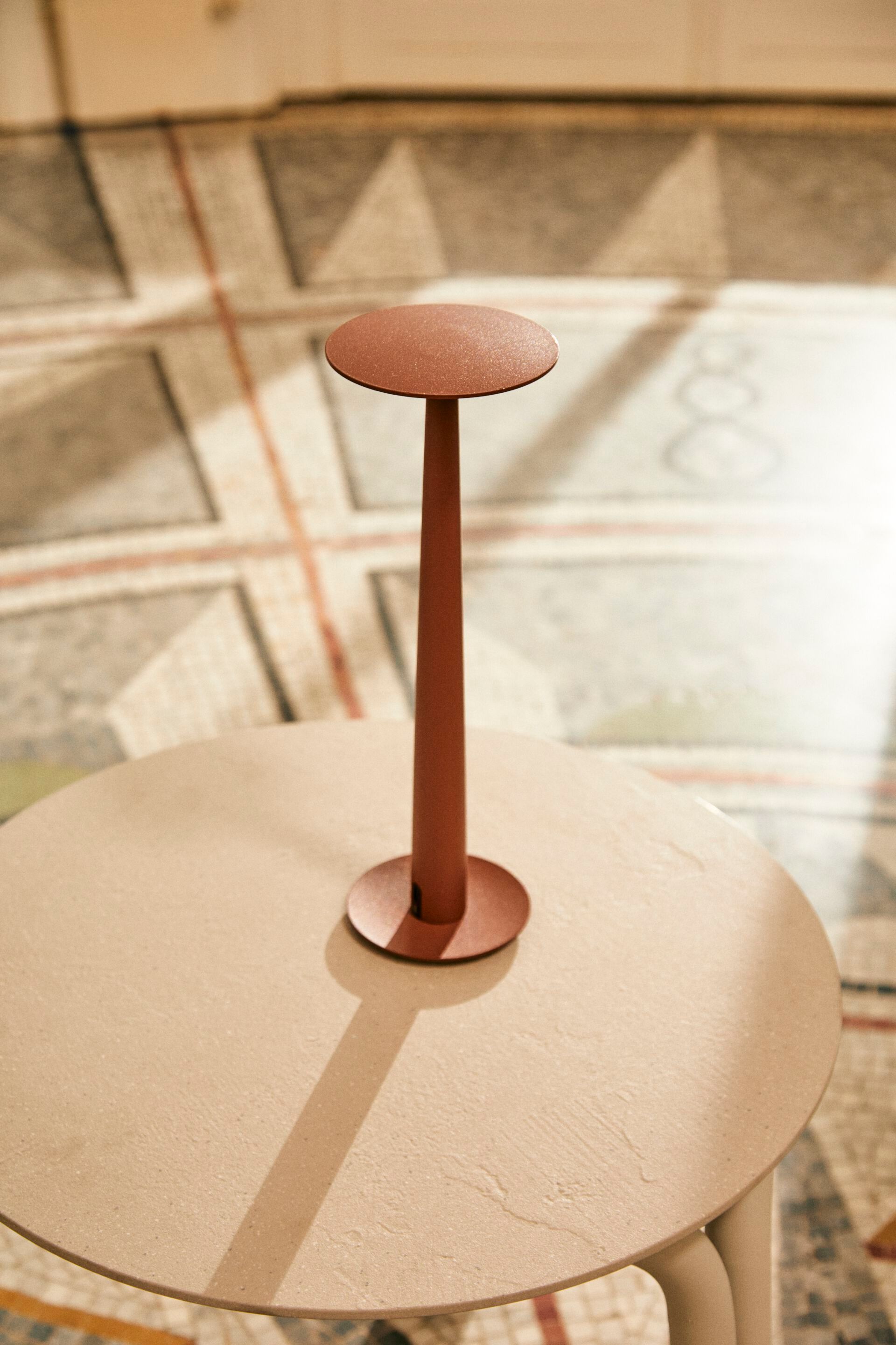 Светодиодная настольная лампа с регулируемой яркостью Unopiù PORTOFINO ARCH-00051697 - Вид №1