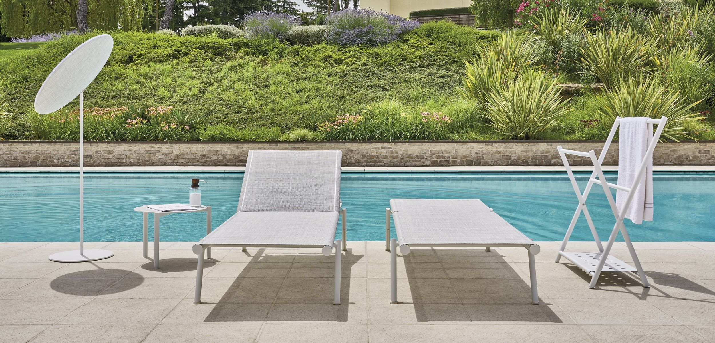 Круглый алюминиевый журнальный столик с порошковым покрытием Varaschin ARCH-00009841 - Вид №4