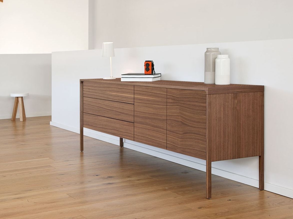 Деревянный шкаф с распашными дверями Punt Tactile ARCH-00078397 - Вид №2