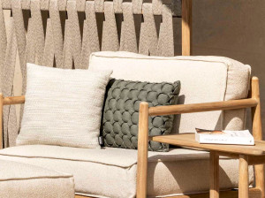 Напольная подушка ткани