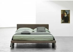 Casamania & Horm Мягкая двуспальная или односпальная кровать со съемным чехлом Ebridi