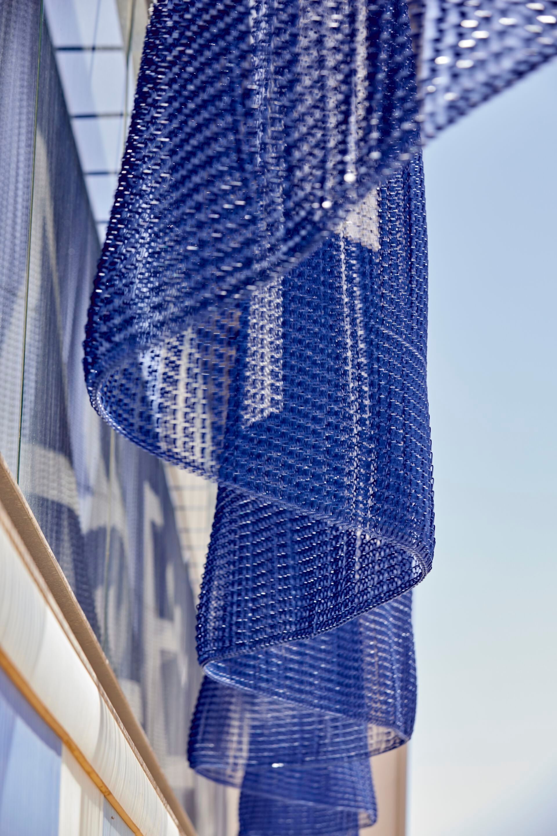 Фасадные ограждения из алюминиевых цепей Kriskadecor CLADDING ORITIA & BOREAS KINETIC FACADE ARCH-00047712 - Вид №7