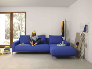 3-местный тканевый диван с полуостровом