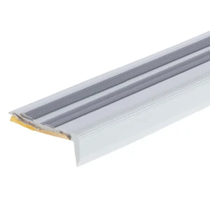 Порог угловой (угол) антискользящий 40х15х900 мм цвет ясень