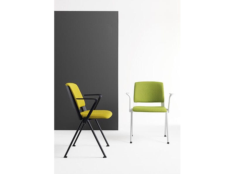 Пластиковый мягкий стул для конференций с подлокотниками Nahu Clio Soft ARCH-00001700 - Вид №1