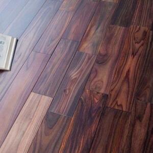 Массивная доска Magestik floor Под лаком (экзотика) (450-1500)x90x18мм Палисандр (Гладкая) 450-1500х90 мм.