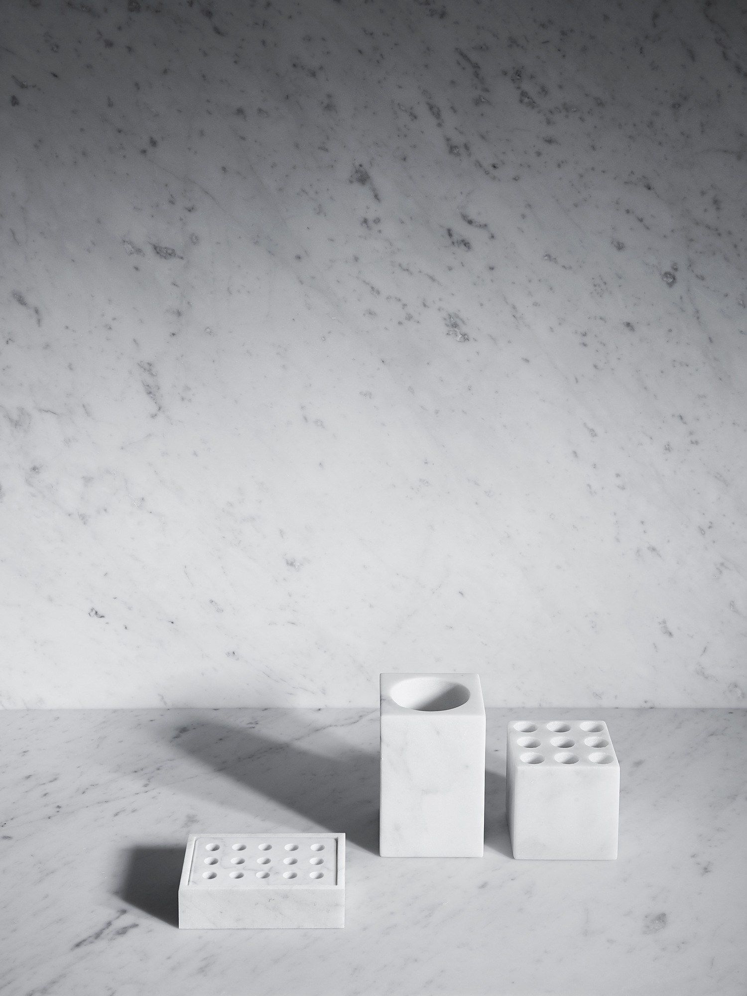 Подставка для зубных щеток из мрамора Salvatori Фонтане Бьянке ARCH-00028109 - Вид №1
