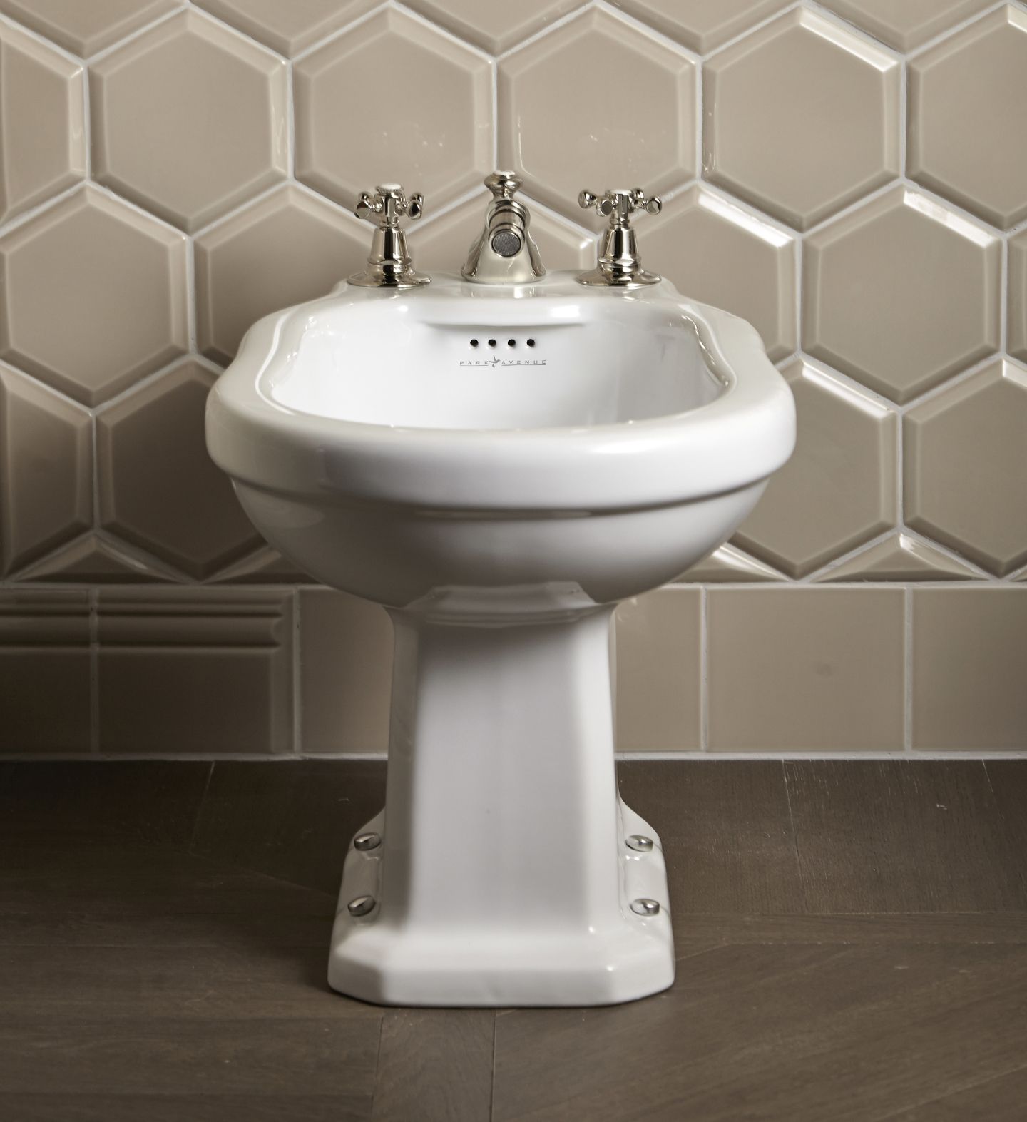 Напольное керамическое биде с переливом Park Avenue Bryant ARCH-00088556 - Вид №2