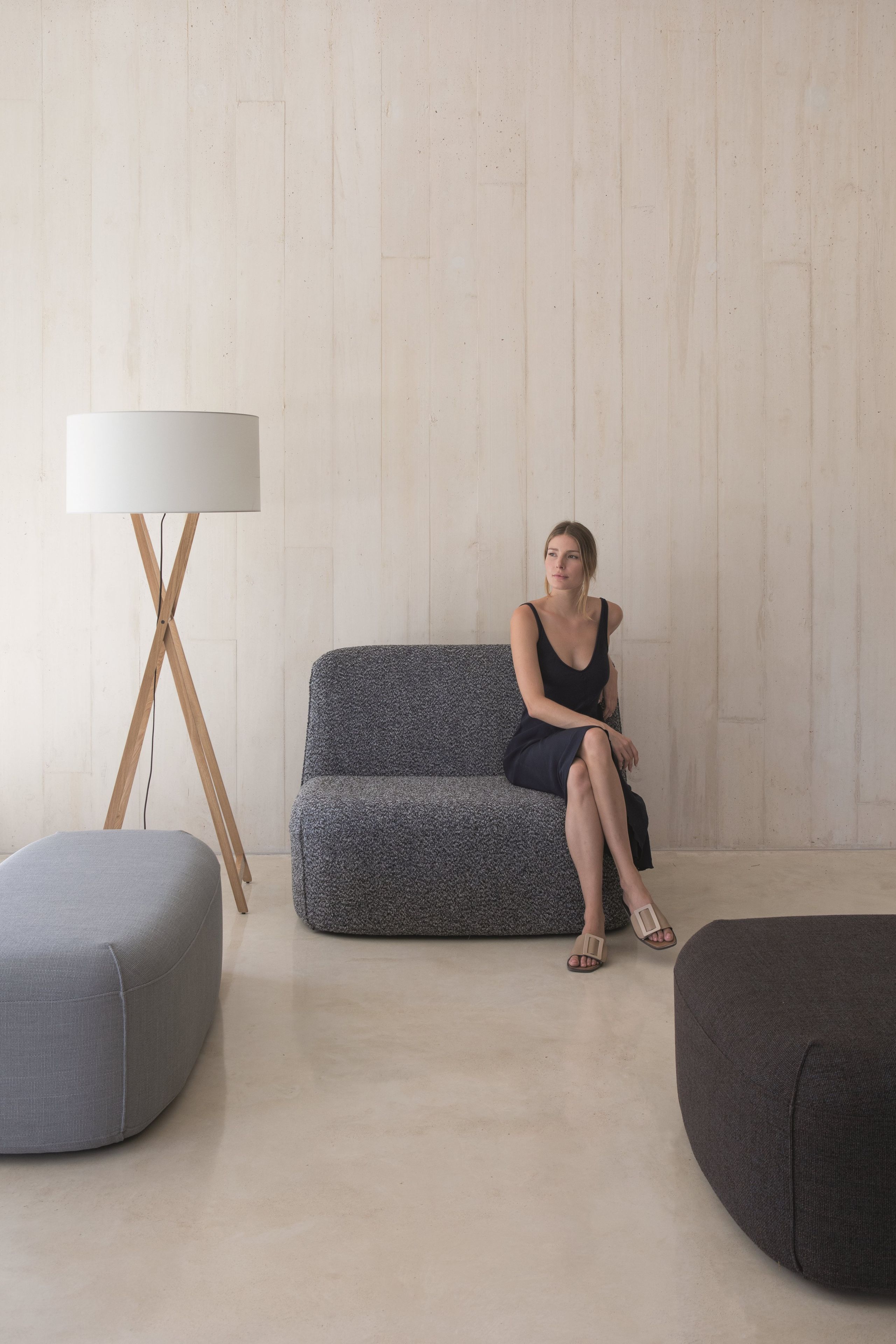 Тканевое кресло Lebom Ко Тао ARCH-00143416