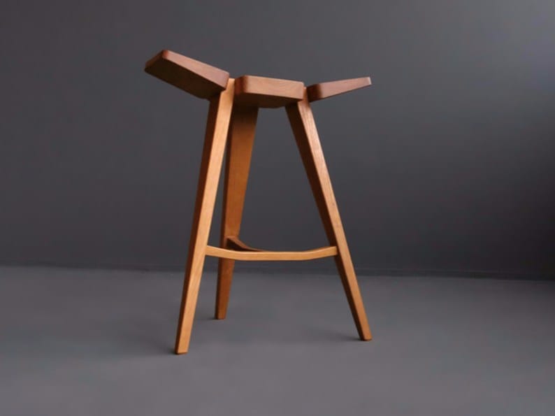 Деревянный низкий барный стул HOOKL und STOOL CLOVER ARCH-00149643 - Вид №4