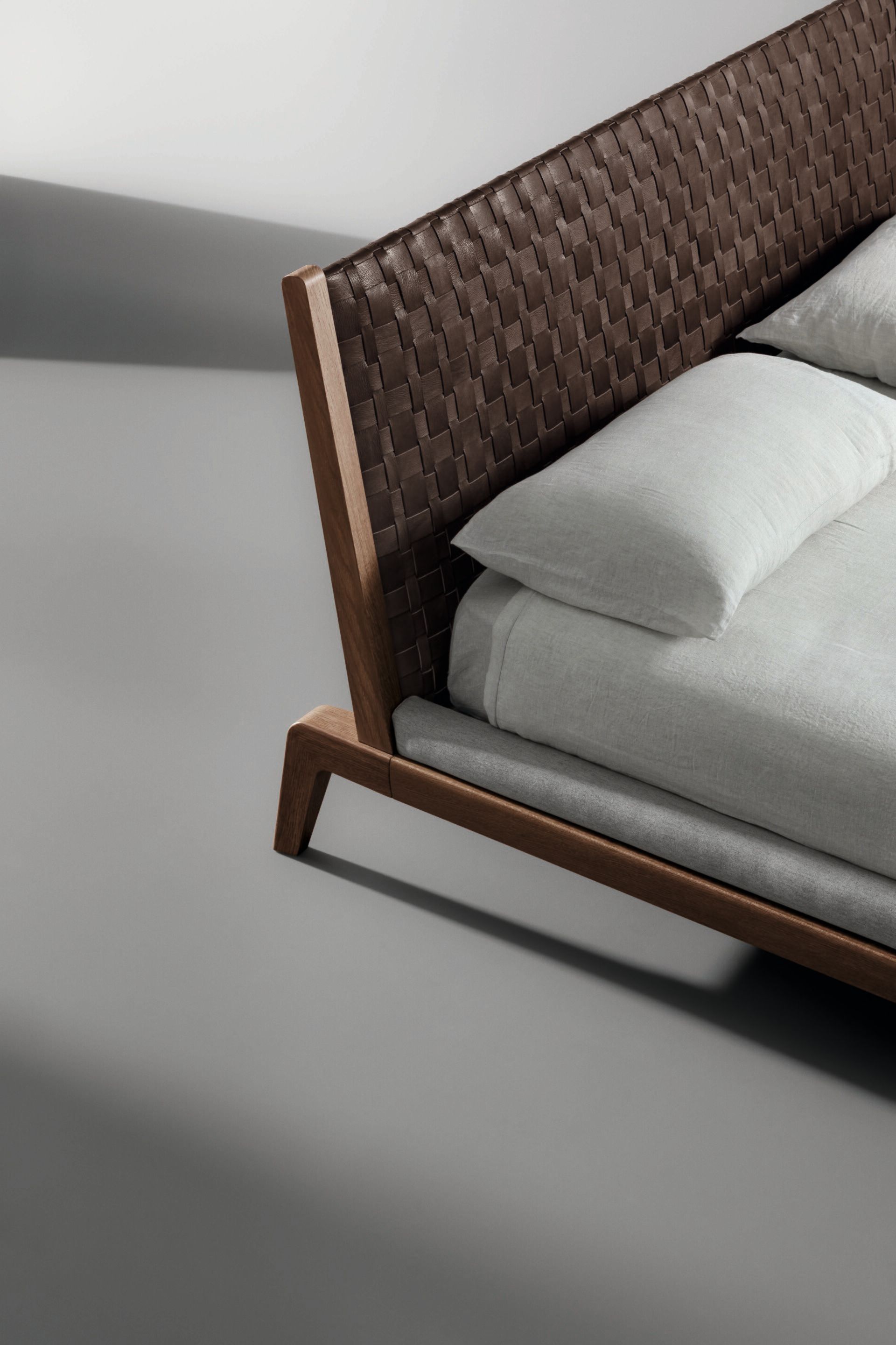 Двуспальная кровать с кожаным изголовьем BONALDO HONEYMOON ARCH-00081810 - Вид №5