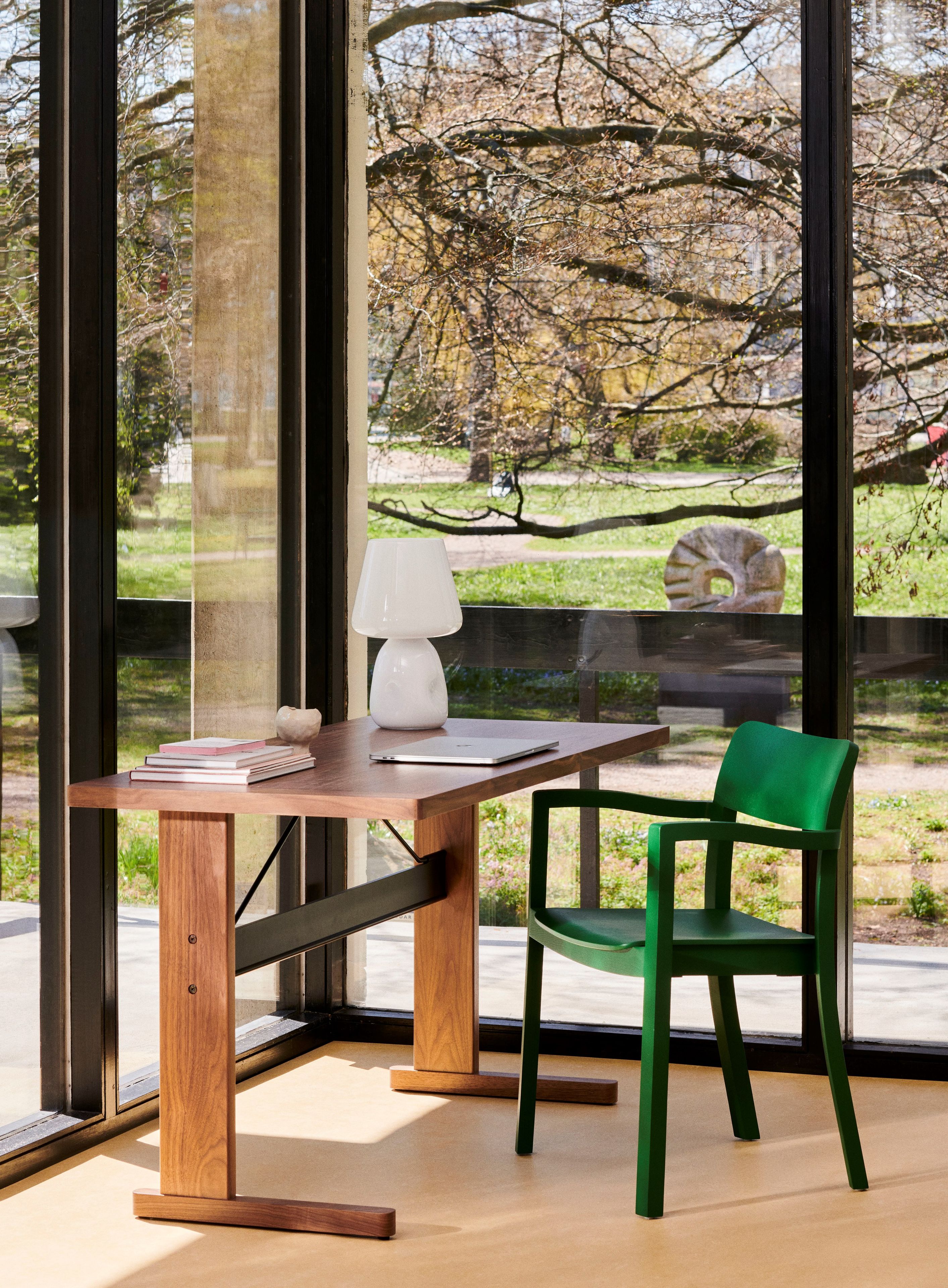 Светодиодная настольная лампа из дутого стекла Hay Apollo ARCH-00081062 - Вид №3