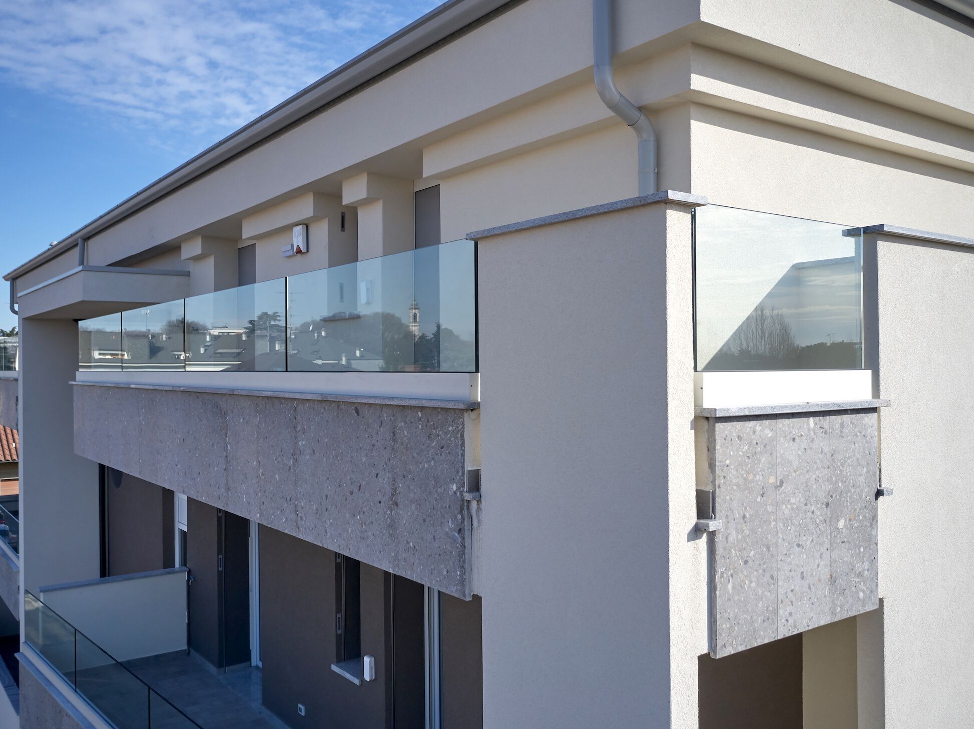 Стеклянный парапет для окон и балконов ALUVETRO система балюстрады GARDA ARCH-00077556