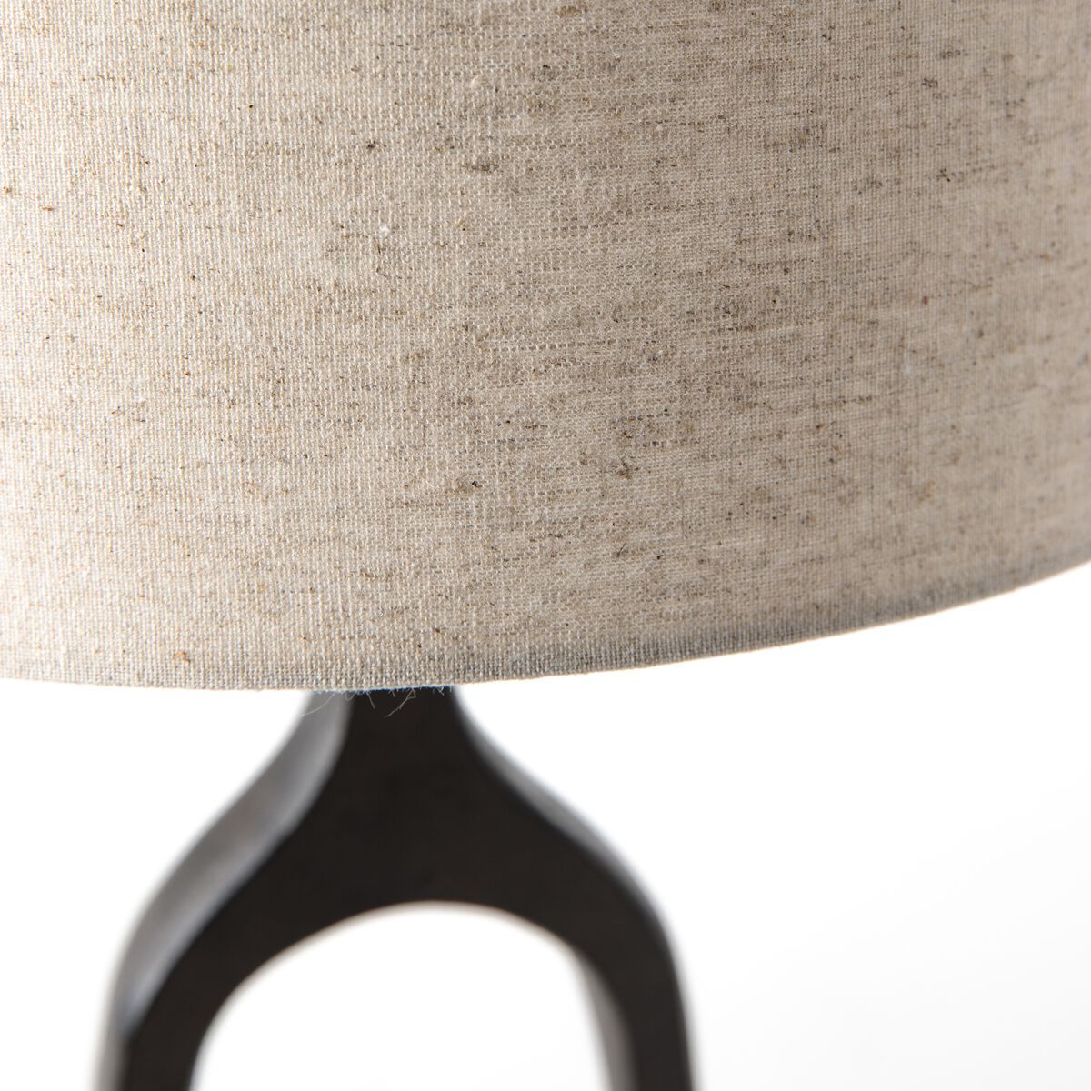 Бронзовая настольная лампа с льняным абажуром AMPM Jakoma ARCH-00051967 - Вид №4