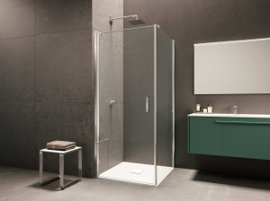 Стеклянная угловая душевая кабина с распашной дверью