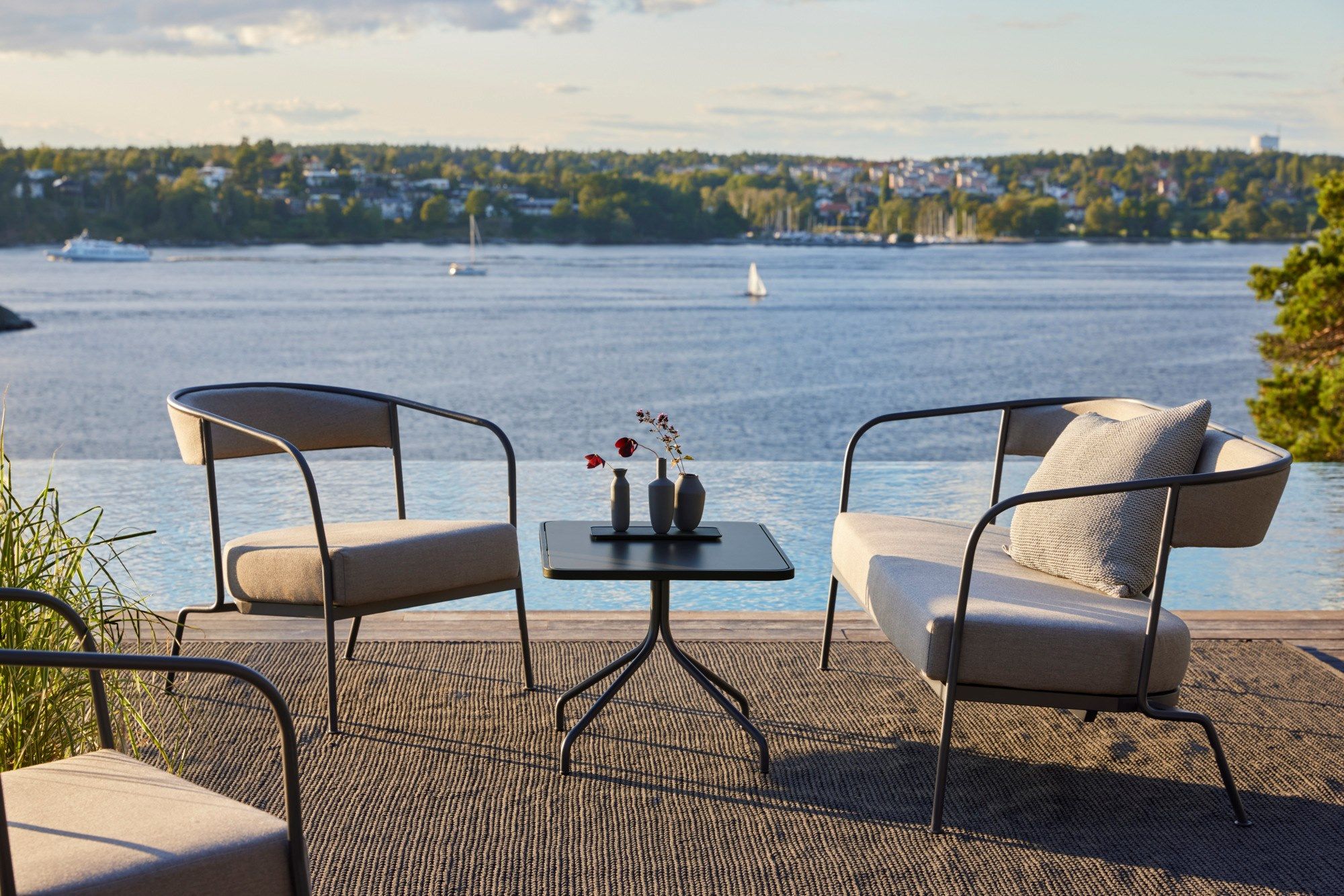 Тканевый садовый диван с металлическим каркасом Skargaarden Arholma ARCH-00114626 - Вид №4