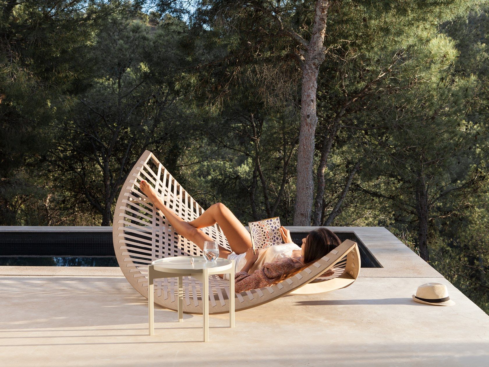 Круглый журнальный столик с подносом Aggy Ogis ARCH-00135659 - Вид №2