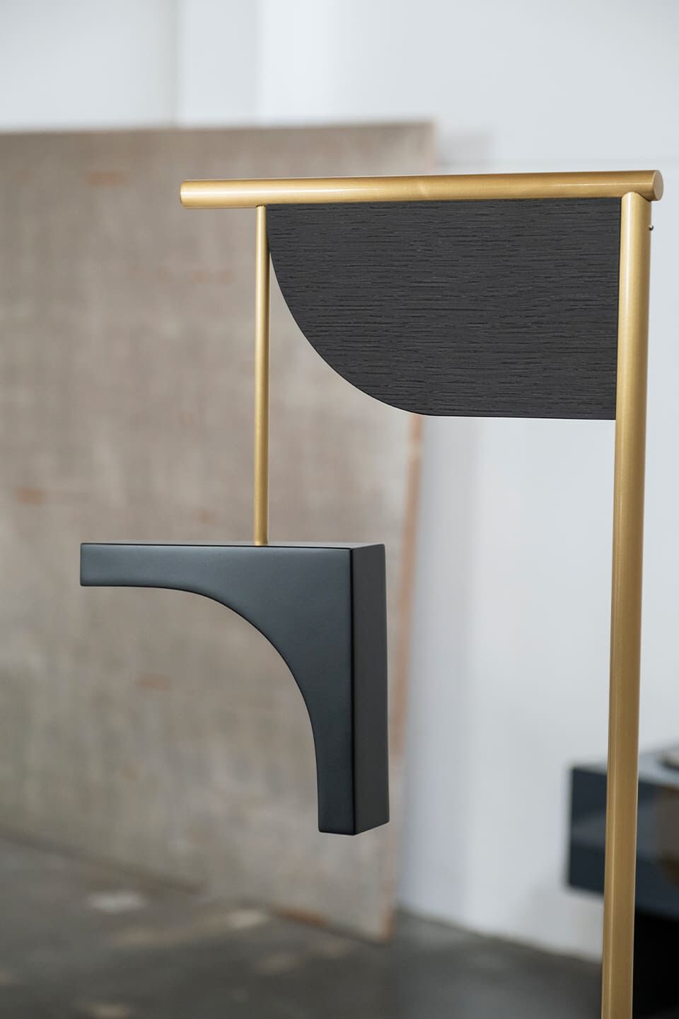 Латунный светодиодный торшер с мраморным основанием Greenapple OPPOSITE ARCH-00072516 - Вид №2