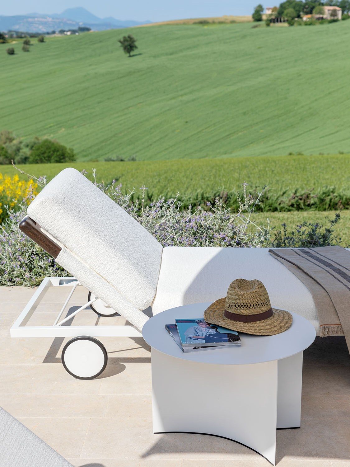 Круглый металлический садовый журнальный столик Flou Pierre ARCH-00009521 - Вид №3