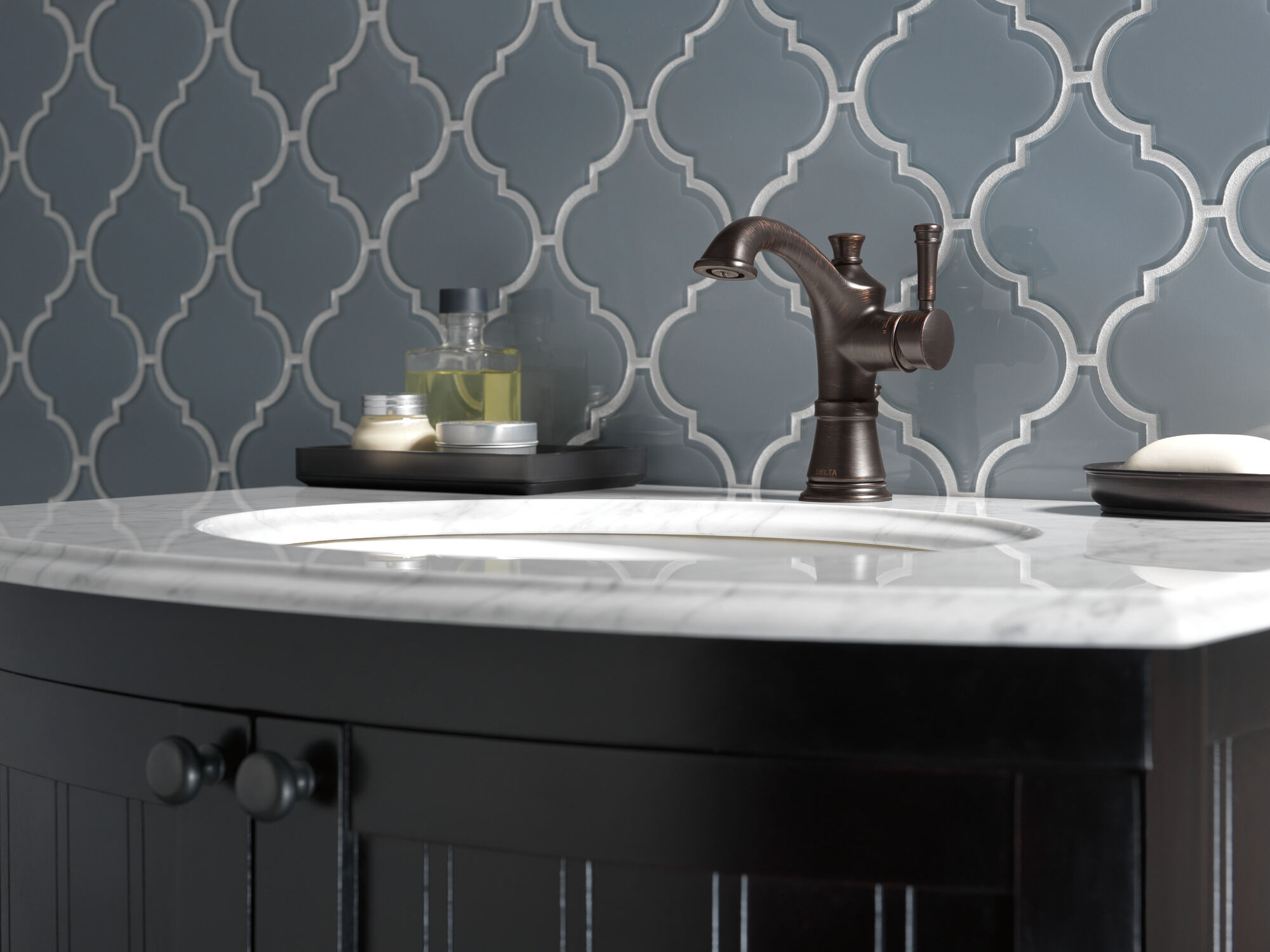 15757LF-RB Смеситель Centerset с одной ручкой Delta Faucet Valdosta Венецианская бронза  - Вид №5