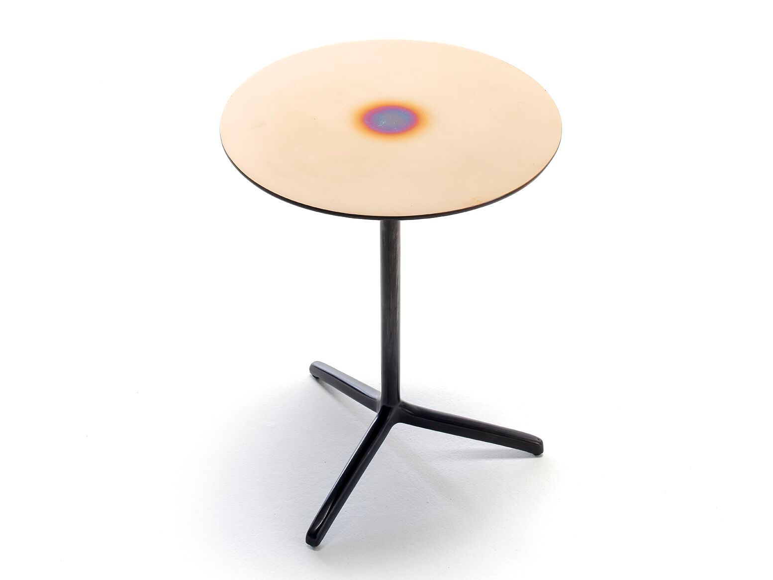 Высокий бронзовый журнальный столик EPÒNIMO TOID ARCH-00075817