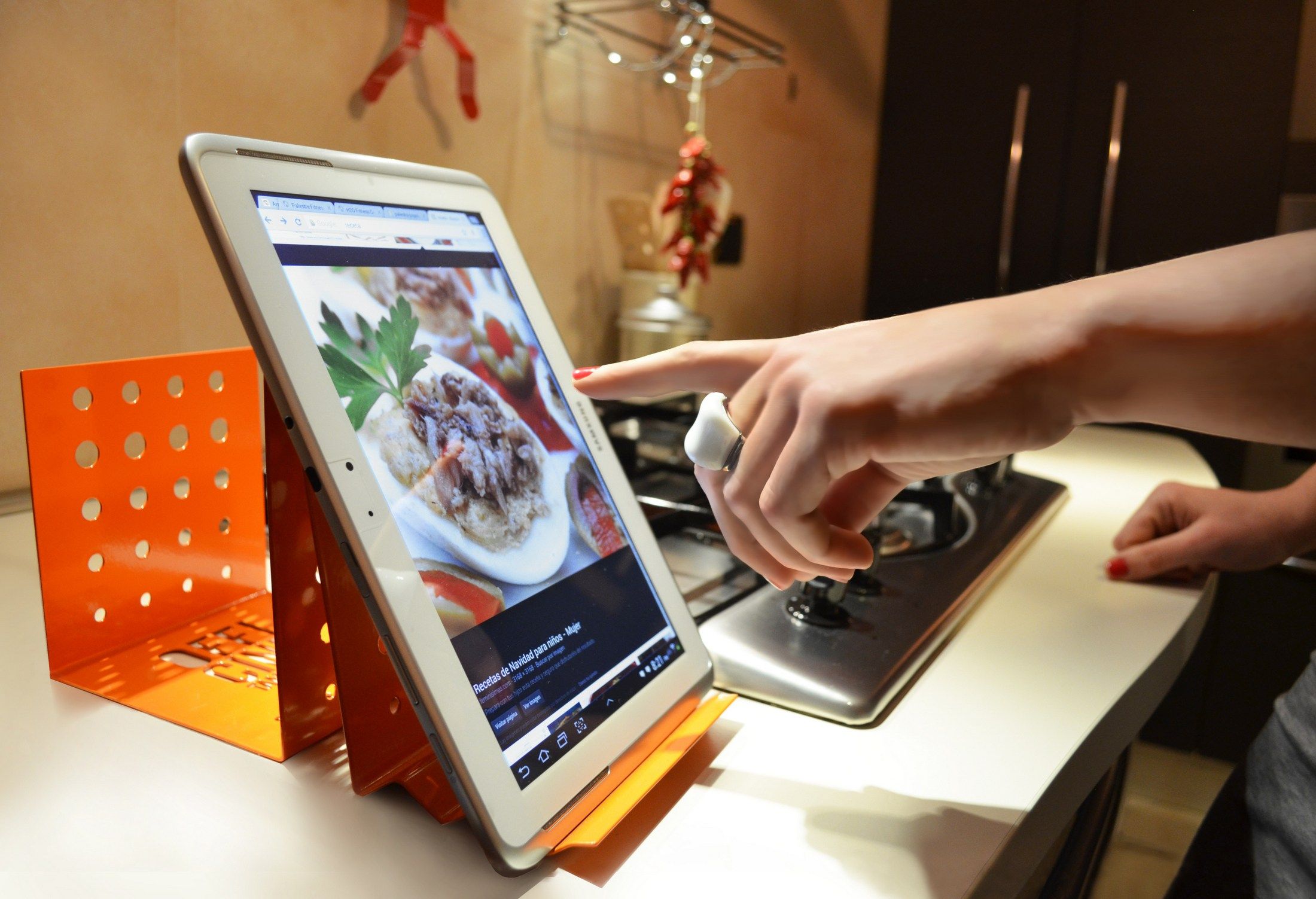 Подставка для планшета / подставка для книг из листового металла Officine Tamborrino BORDERLINE ARCH-00007998 - Вид №1