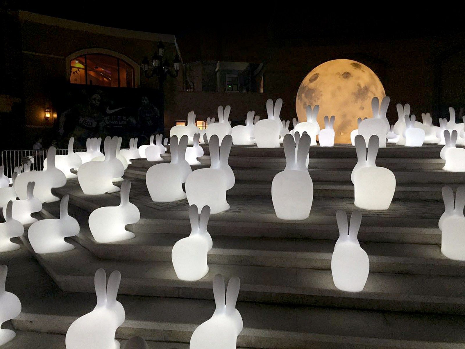 Напольный напольный светильник Сид полиэтилена In Stock Qeeboo ARCH-00089650