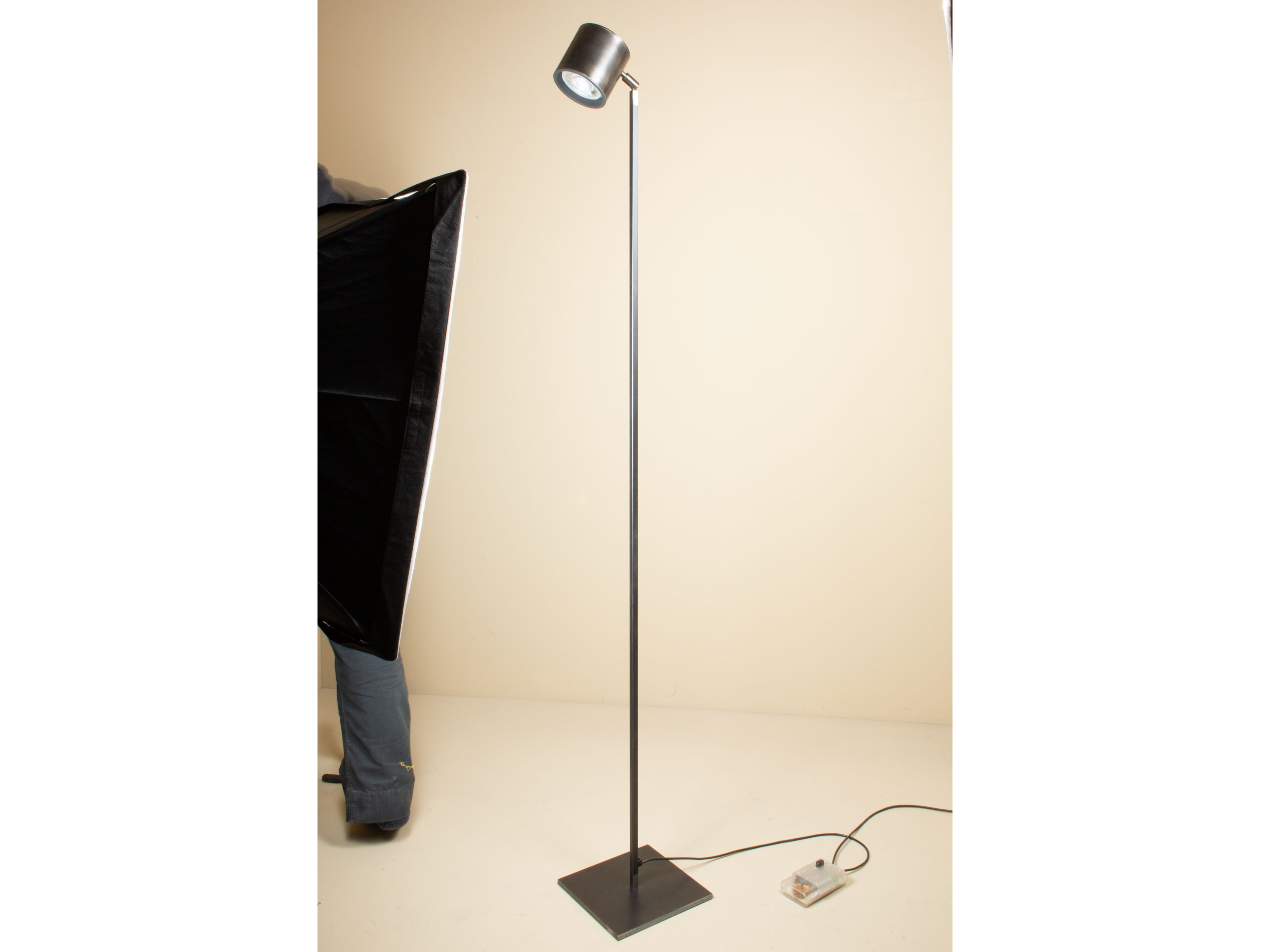 Регулируемый светодиодный торшер Renzo Serafini простой ARCH-00006302 - Вид №1